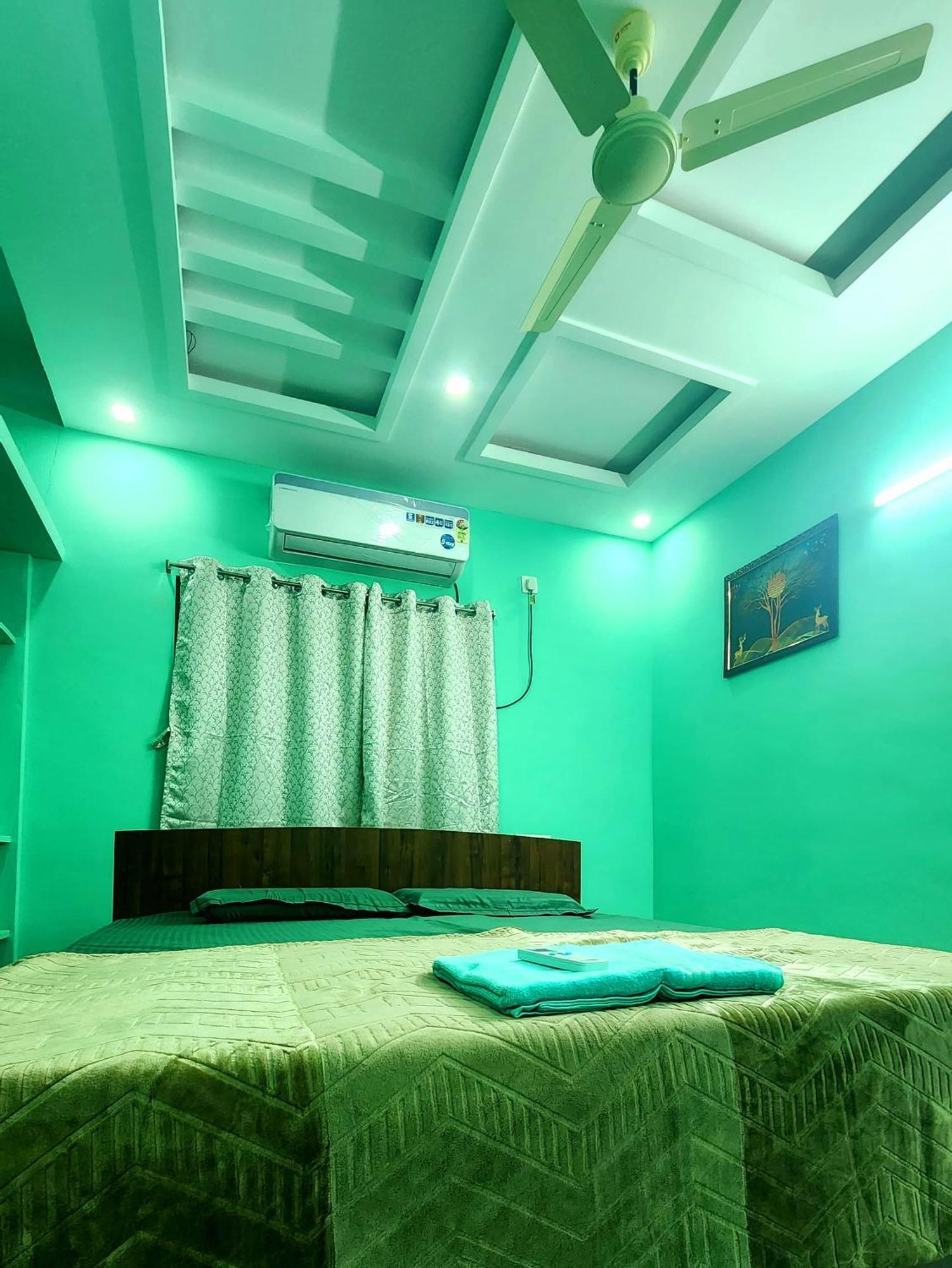 Ruhithahomestay- Ac Rooms-Free Wifi- Android Tv - Near To Alipiri- Door Service Tirupati Ngoại thất bức ảnh